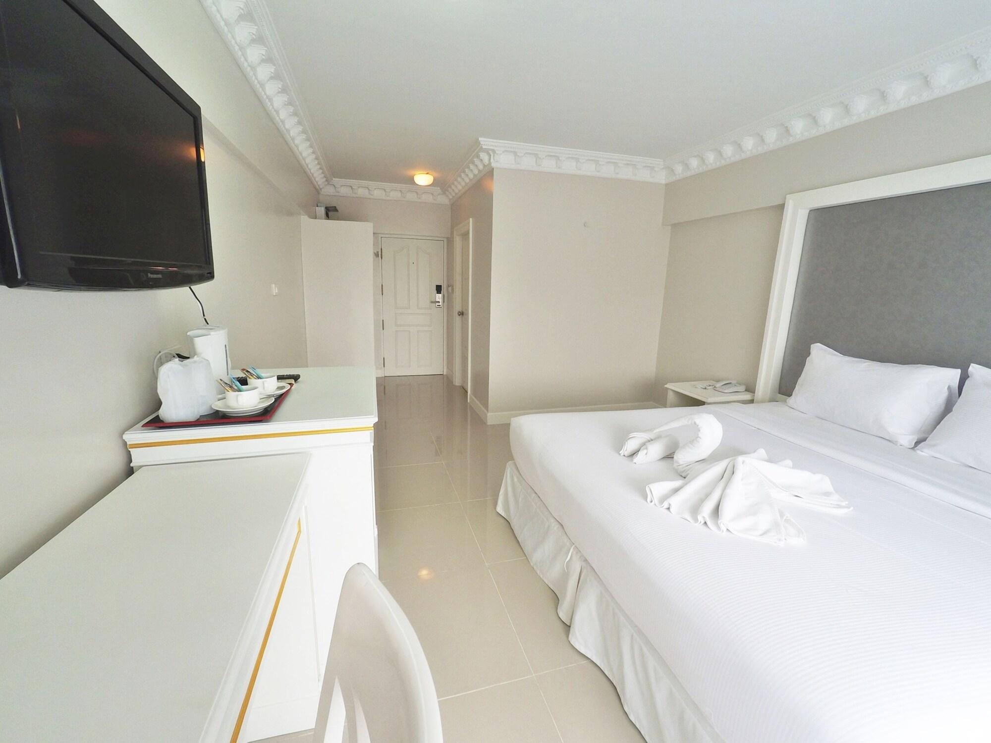 Romance Hotel Sukhumvit 97 Бангкок Экстерьер фото